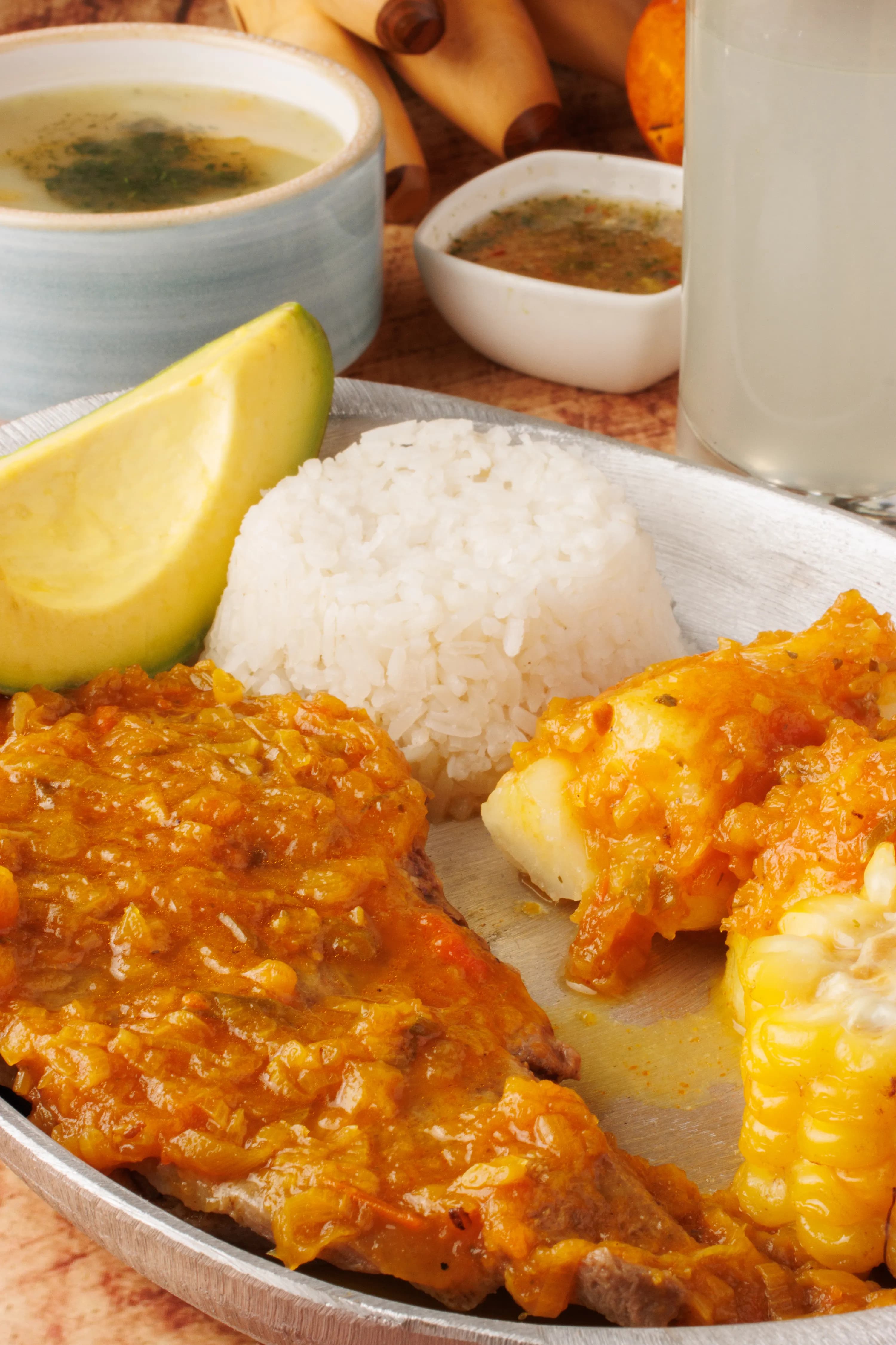 Oiga, Mire, Vea Colombian Cuisine