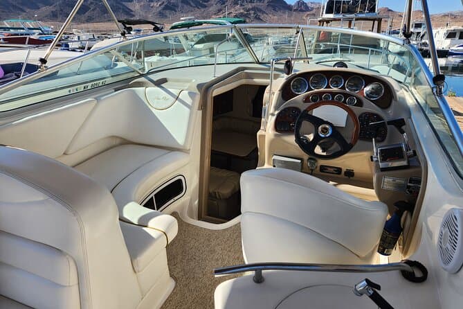 Lake Mead Private Tour by Boat