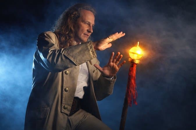 Masters of Magic Show photo 2