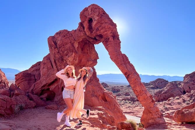 Valley of Fire and Red Rock Canyon Day Tour photo 2