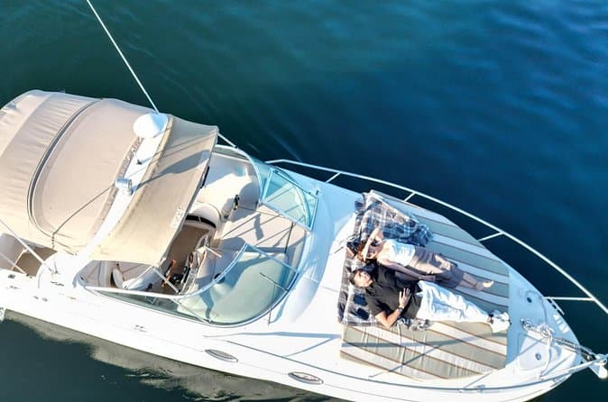 Lake Mead Private Tour by Boat photo 2